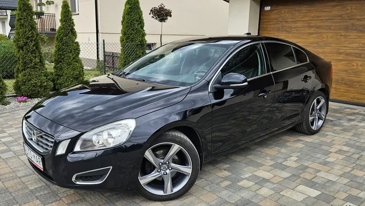 volvo s60 Volvo S60 cena 39999 przebieg: 205000, rok produkcji 2011 z Legnica